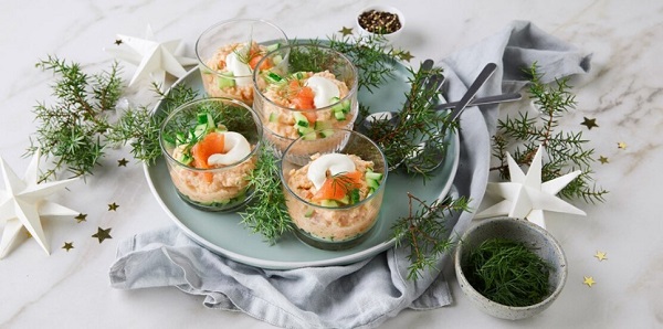 Un plato de comida servido sobre la mesaDescripci�n generada autom�ticamente