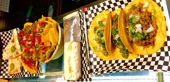 Paco's Tacos.jpg [287212 Bytes]