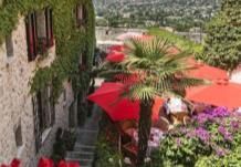 http://exp.cdn-hotels.com/hotels/1000000/550000/549000/548999/548999_144_z.jpg