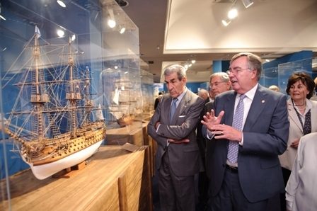 Centro de Documentación de Fundación MAPFRE - Manual de modelismo naval :  ideas prácticas para iniciarse y perfeccionar la realización de maquetas