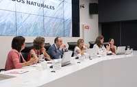 Carolina Ferrandis, directora de Desarrollo Sostenible y Consultoría de Acciona; Arancha Díaz-Llado, directora de Innovación Sostenible y Diversidad de Telefónica; Javier Serra, director general de Internacionalización de la Empresa de ICEX; Carmen Silla,