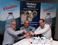 Walter Molhoek (izq.), director de Nestlé Health Science, Juan Porcar (centro), CEO de RPM-MKTG, y Philippe de Maillardoz (dcha.), director de Nestlé Waters