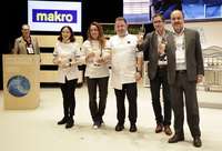 Los chefs Elena Arzak, Begoña Rodrigo y Martín Berasategui junto a Joxe Mari Aizega y David Martínez Fontano