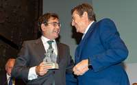Carlos Cabanas recoge el premio Espiga de Oro de FESBAL