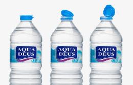 Formato de 1,5 litros de Aquadeus con tapón solidario