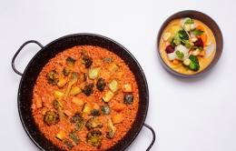 Izquierda: paella vegana. Derecha: ceviche vegano con trigo