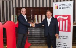 Alberto Rodríguez-Toquero, Director General de Mahou San Miguel, y Jose Luís Yzuel, Presidente de Hostelería de España