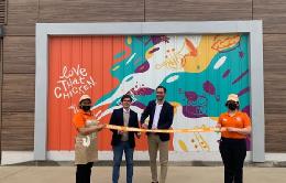 Ignacio Sedano, director general de Popeyes en España y Portugal y Javier Rodrigo, consejero de Participación Ciudadana