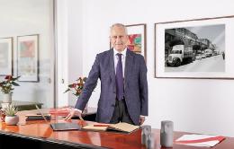 Joaquín González - Director General.