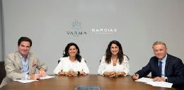 Sérgio Azevedo (Vicepresidente del Consejo de Administración y Director Comercial de Garcias Wine & Spirits), Teresa Martín de la Mata (Presidenta de Grupo Varma), Filipa Garcia (CEO de Garcias Wine & Spirits) y Carlos Peralta (Director General de Importa