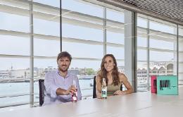 Iñigo Aguirrezabal y Laura Pérez, fundadores de MIWI REAL DRINKS