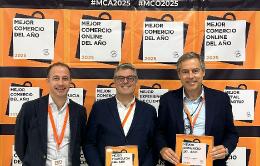 De izquierda a derecha: Alberto Serrano, Chief Operation, Franchise & Real Estate Officer, Juan Manuel Díaz, Franchise Manager y José María Jiménez, CEO de Clarel