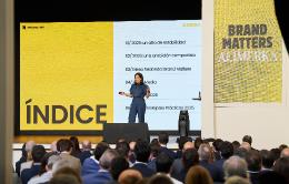 María Barrado Franco, directora comercial de Alimerka, durante su intervención en el acto