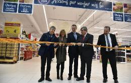 Santiago Gutiérrez, Dtor. de Explotación de Hipermercados; Carmela Fortuny y Camarena, alcaldesa de San Cugat del Vallés; Eric Uzan, Dtor. Gral. de Carrefour España; Jesús Inarejos, Dtor. Regional de Carrefour en Cataluña y Albert Planas, Dtor. del nuevo
